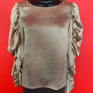 Beautiful gold scrunch sleeve shirt